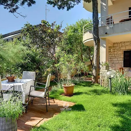 Belview - Beachfront Appartement Pula