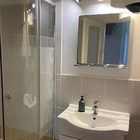 Daire Belview - Beachfront Pula