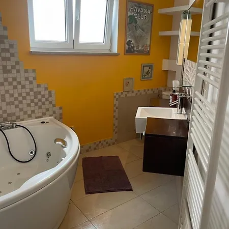 Belview - Beachfront Daire